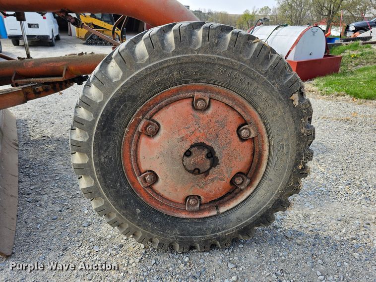 image for item DO4364 Allis-Chalmers D  rigid frame motor grader