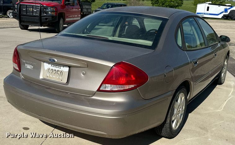 image for item DO4949 2007 Ford Taurus