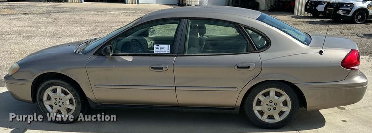 image for item DO4949 2007 Ford Taurus