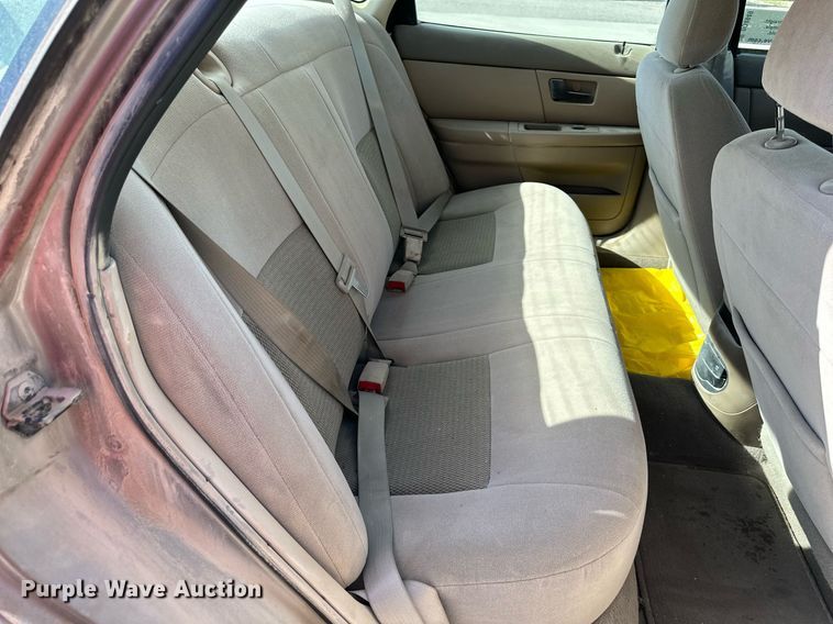 image for item DO4949 2007 Ford Taurus