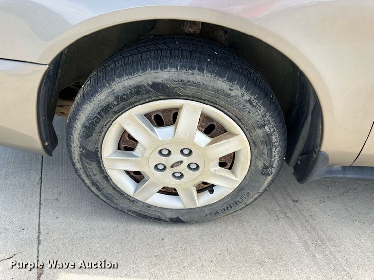 image for item DO4949 2007 Ford Taurus