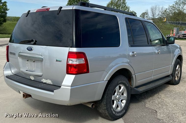 image for item DO4951 2010 Ford Expedition  SUV