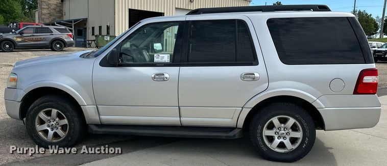 image for item DO4951 2010 Ford Expedition  SUV