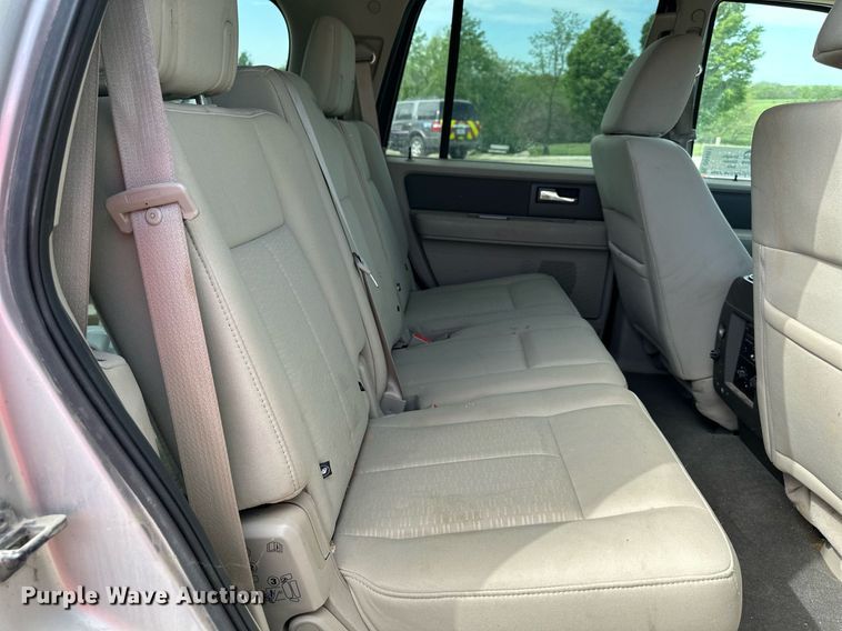 image for item DO4951 2010 Ford Expedition  SUV