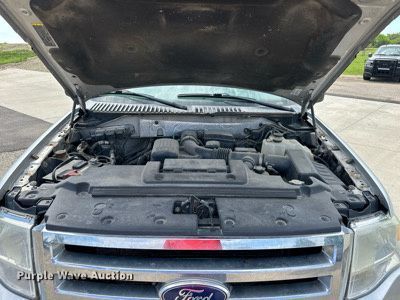 image for item DO4951 2010 Ford Expedition  SUV