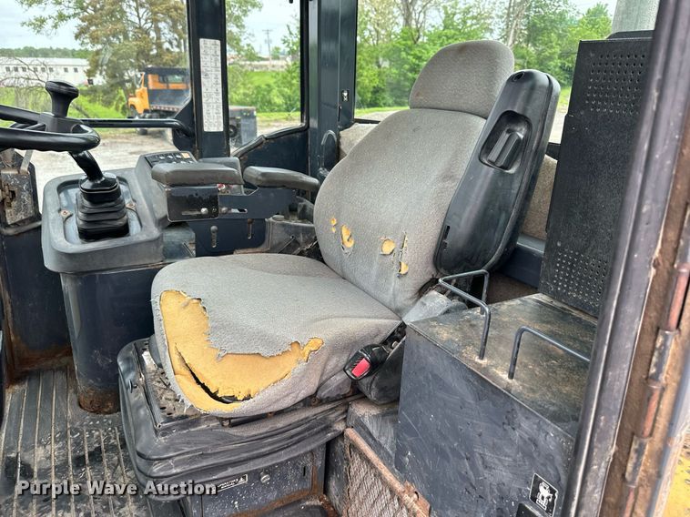 image for item DO4987 2007 John Deere 544J  wheel loader