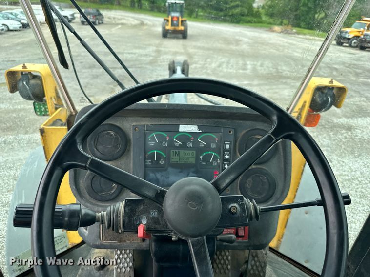 image for item DO4987 2007 John Deere 544J  wheel loader