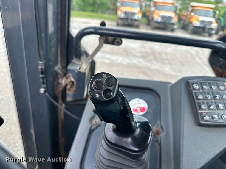 image for item DO4989 2005 John Deere 544J  wheel loader