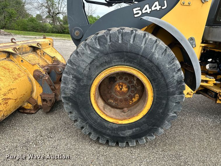image for item DO4989 2005 John Deere 544J  wheel loader