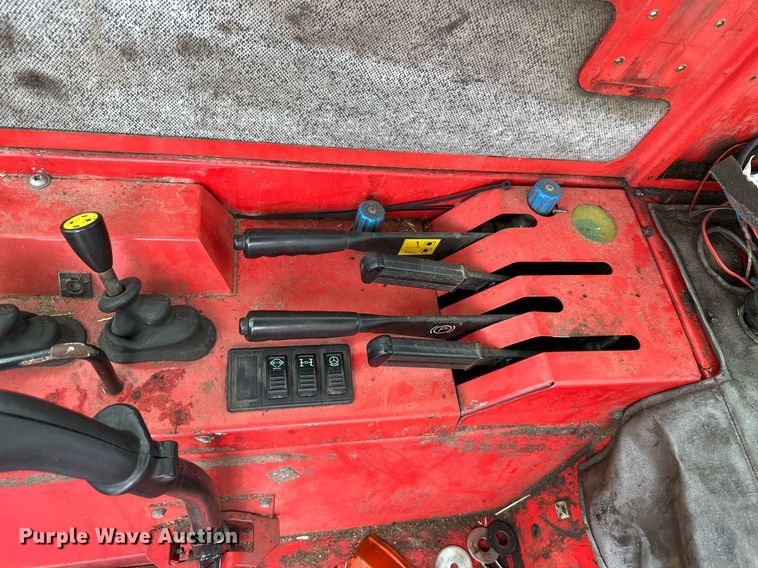 image for item DO4991 2005 Aebi TT75  tractor