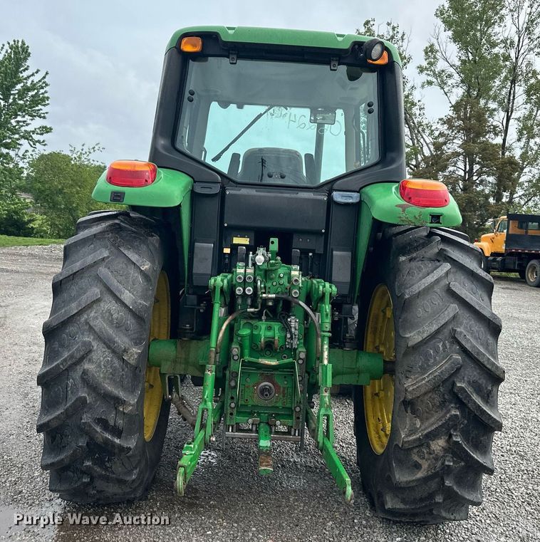 image for item DO5000 2009 John Deere 7130S  MFWD tractor