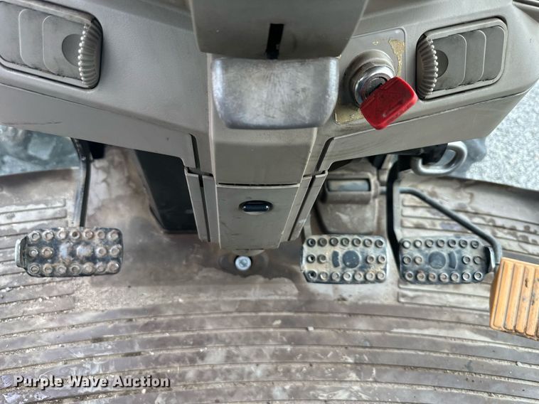 image for item DO5000 2009 John Deere 7130S  MFWD tractor