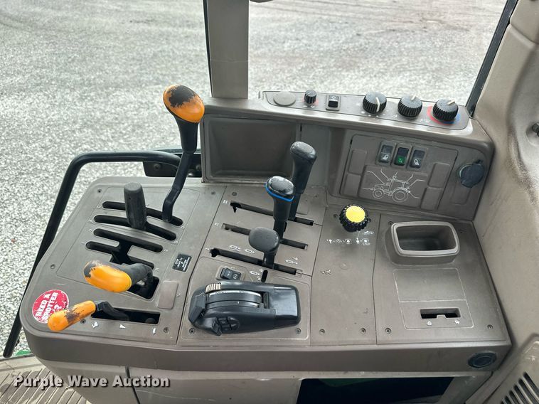 image for item DO5000 2009 John Deere 7130S  MFWD tractor