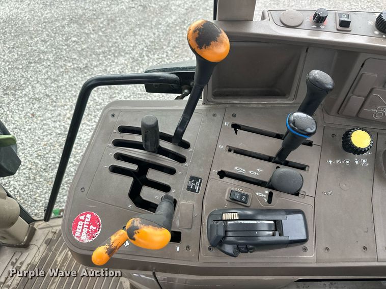 image for item DO5000 2009 John Deere 7130S  MFWD tractor