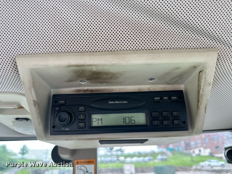 image for item DO5000 2009 John Deere 7130S  MFWD tractor