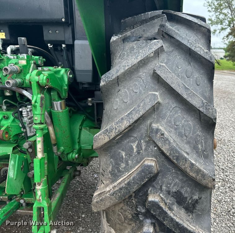 image for item DO5000 2009 John Deere 7130S  MFWD tractor