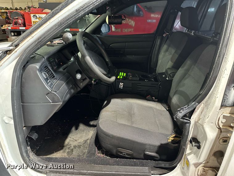 image for item DP3075 2008 Ford Crown Victoria Police Interceptor