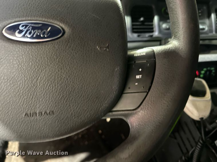 image for item DP3075 2008 Ford Crown Victoria Police Interceptor