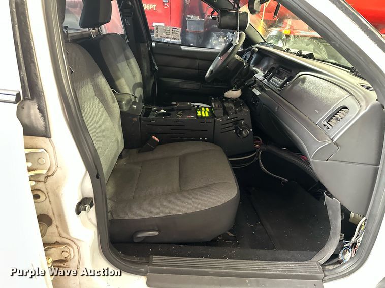 image for item DP3075 2008 Ford Crown Victoria Police Interceptor