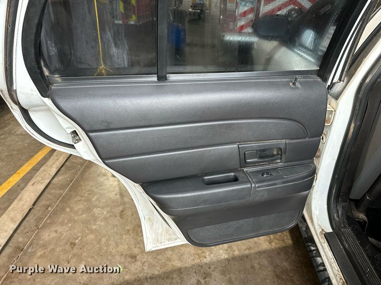 image for item DP3075 2008 Ford Crown Victoria Police Interceptor