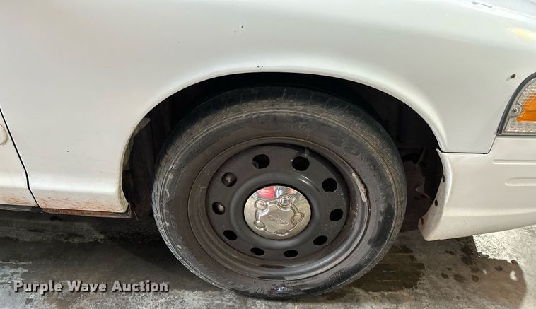 image for item DP3075 2008 Ford Crown Victoria Police Interceptor