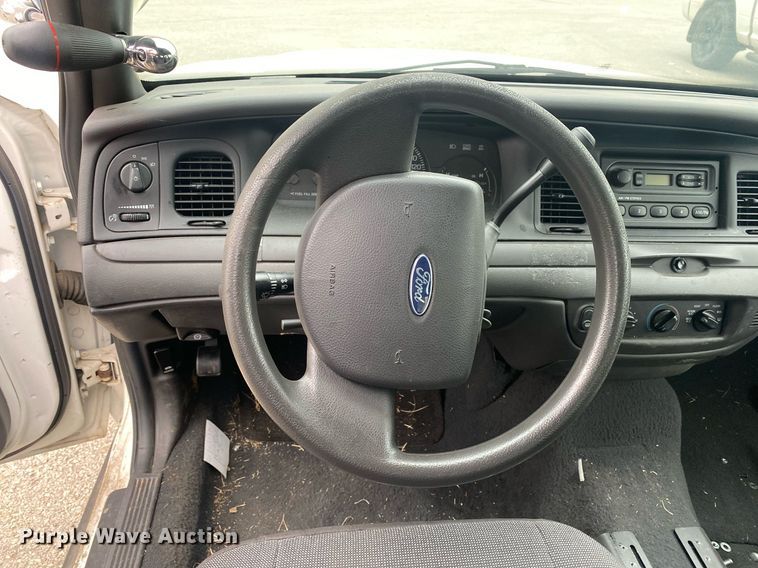 image for item DP3087 2005 Ford Crown Victoria Police Interceptor