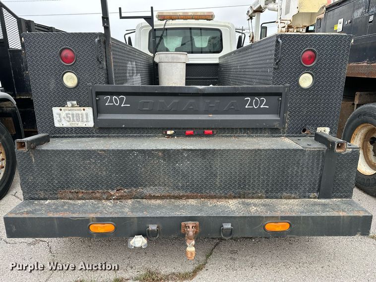 image for item DP3092 2002 International 4300  utility / service truck