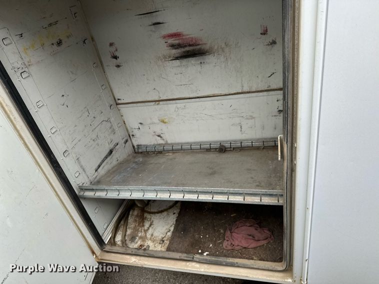 image for item DP3092 2002 International 4300  utility / service truck