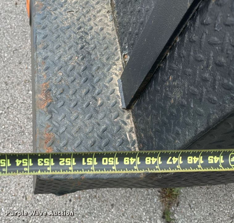 image for item DP3092 2002 International 4300  utility / service truck