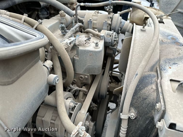 image for item DP3092 2002 International 4300  utility / service truck