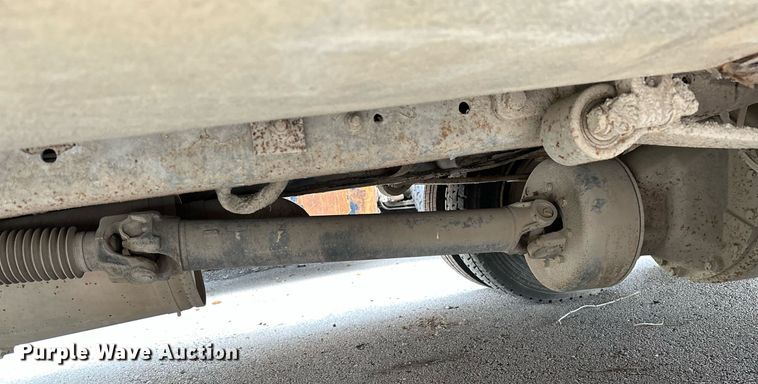 image for item DP3092 2002 International 4300  utility / service truck