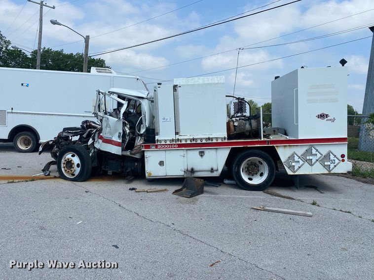 image for item DP3100 2000 International 4700  fuel / lube truck