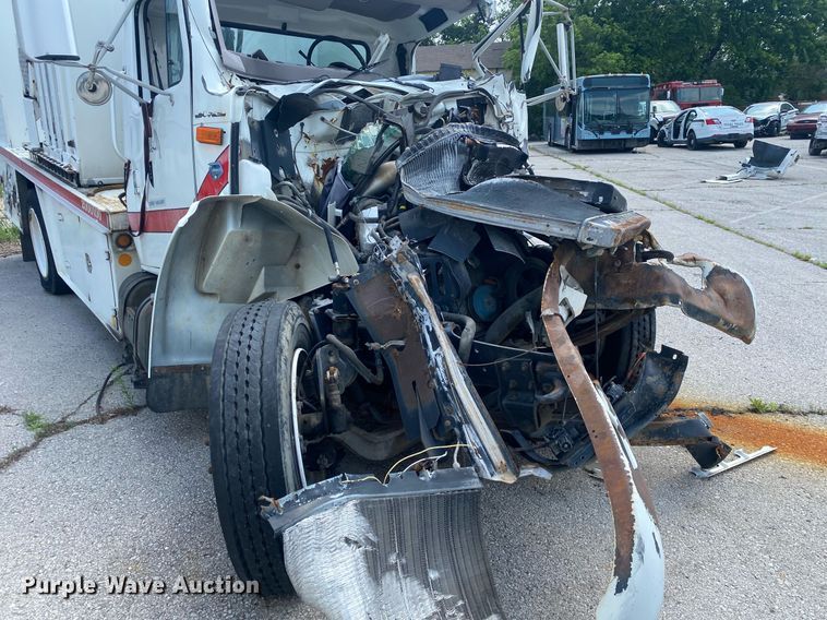 image for item DP3100 2000 International 4700  fuel / lube truck