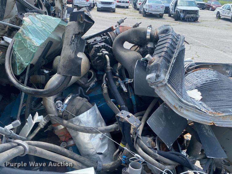 image for item DP3100 2000 International 4700  fuel / lube truck