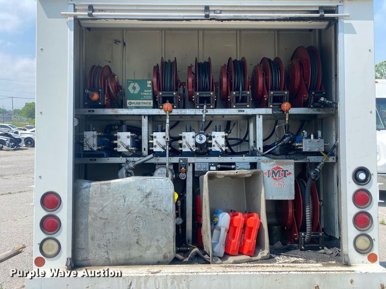 image for item DP3100 2000 International 4700  fuel / lube truck