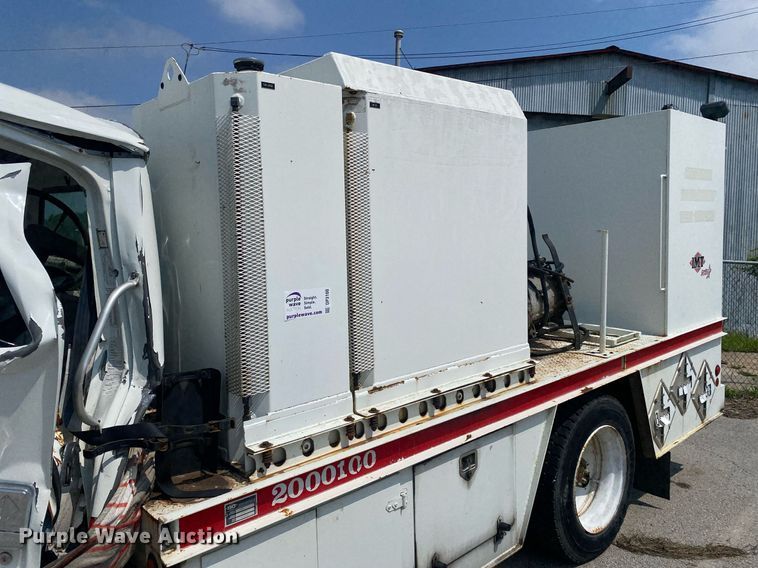 image for item DP3100 2000 International 4700  fuel / lube truck