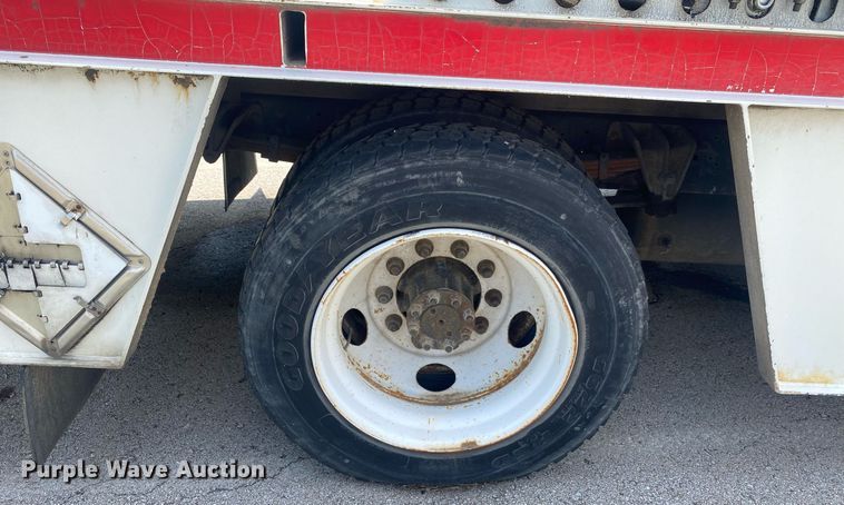 image for item DP3100 2000 International 4700  fuel / lube truck