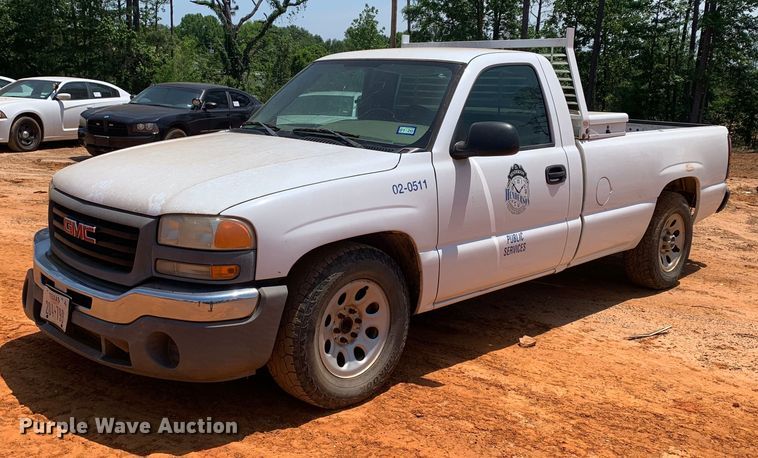 image for item DP8640 2005 GMC Sierra 1500  pickup truck