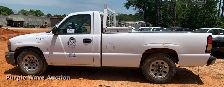 image for item DP8640 2005 GMC Sierra 1500  pickup truck