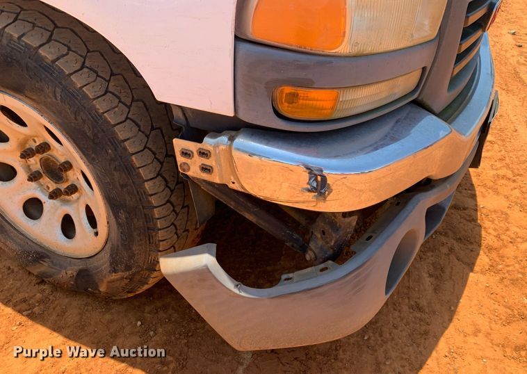 image for item DP8640 2005 GMC Sierra 1500  pickup truck