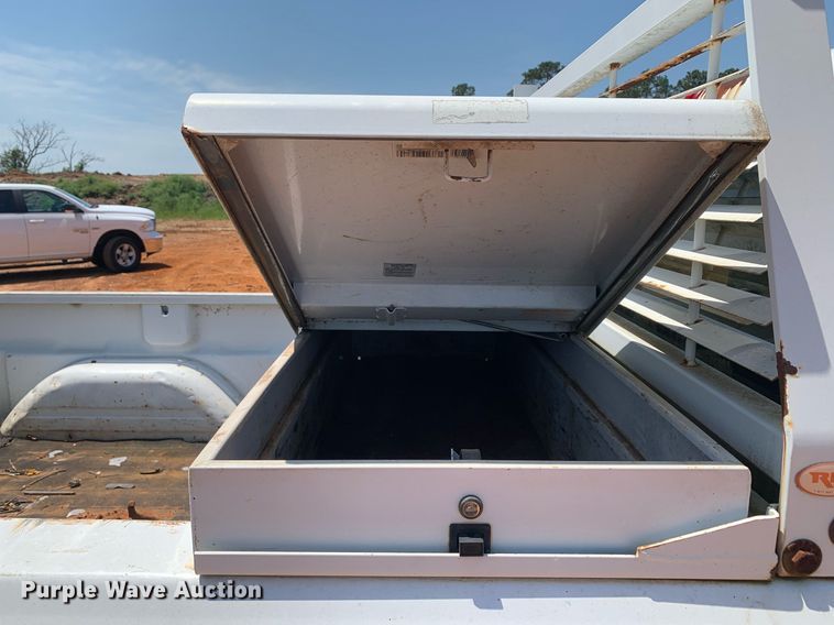 image for item DP8640 2005 GMC Sierra 1500  pickup truck