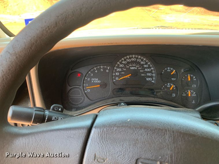 image for item DP8640 2005 GMC Sierra 1500  pickup truck