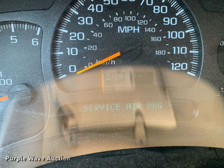 image for item DP8640 2005 GMC Sierra 1500  pickup truck