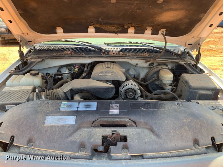 image for item DP8640 2005 GMC Sierra 1500  pickup truck