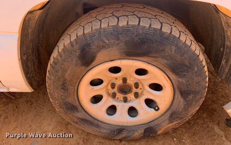 image for item DP8640 2005 GMC Sierra 1500  pickup truck