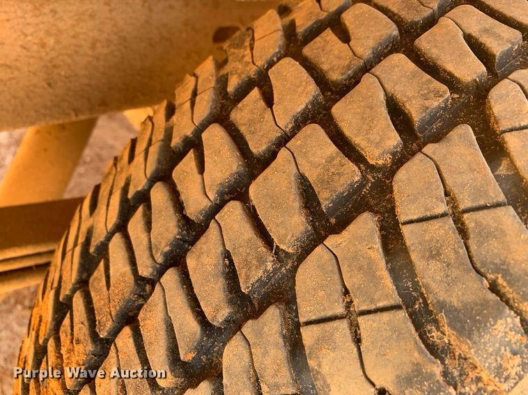 image for item DP8640 2005 GMC Sierra 1500  pickup truck