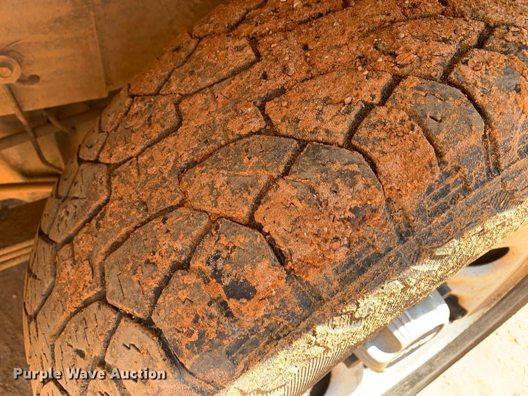 image for item DP8640 2005 GMC Sierra 1500  pickup truck