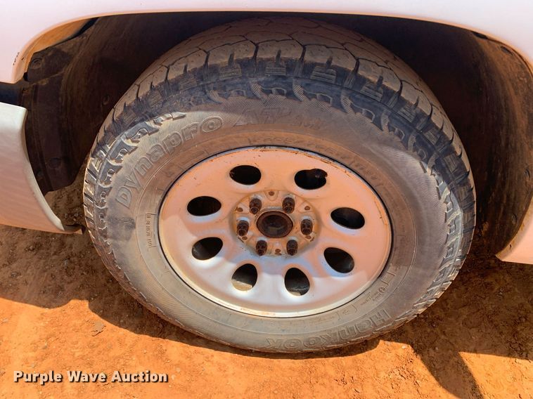 image for item DP8640 2005 GMC Sierra 1500  pickup truck