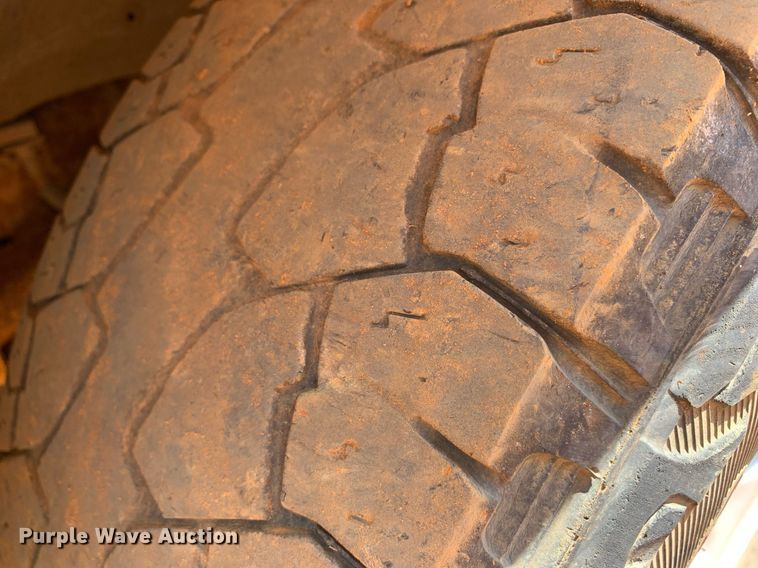 image for item DP8640 2005 GMC Sierra 1500  pickup truck