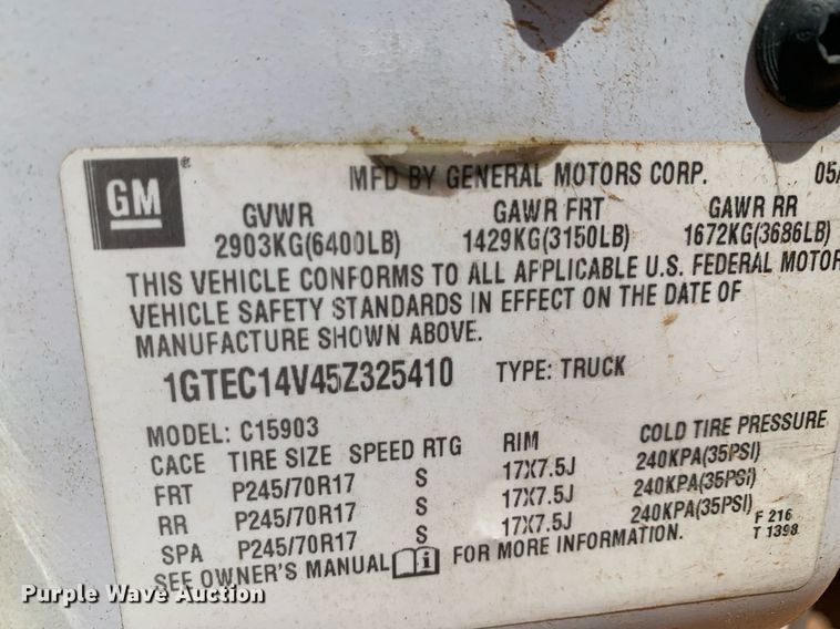 image for item DP8640 2005 GMC Sierra 1500  pickup truck